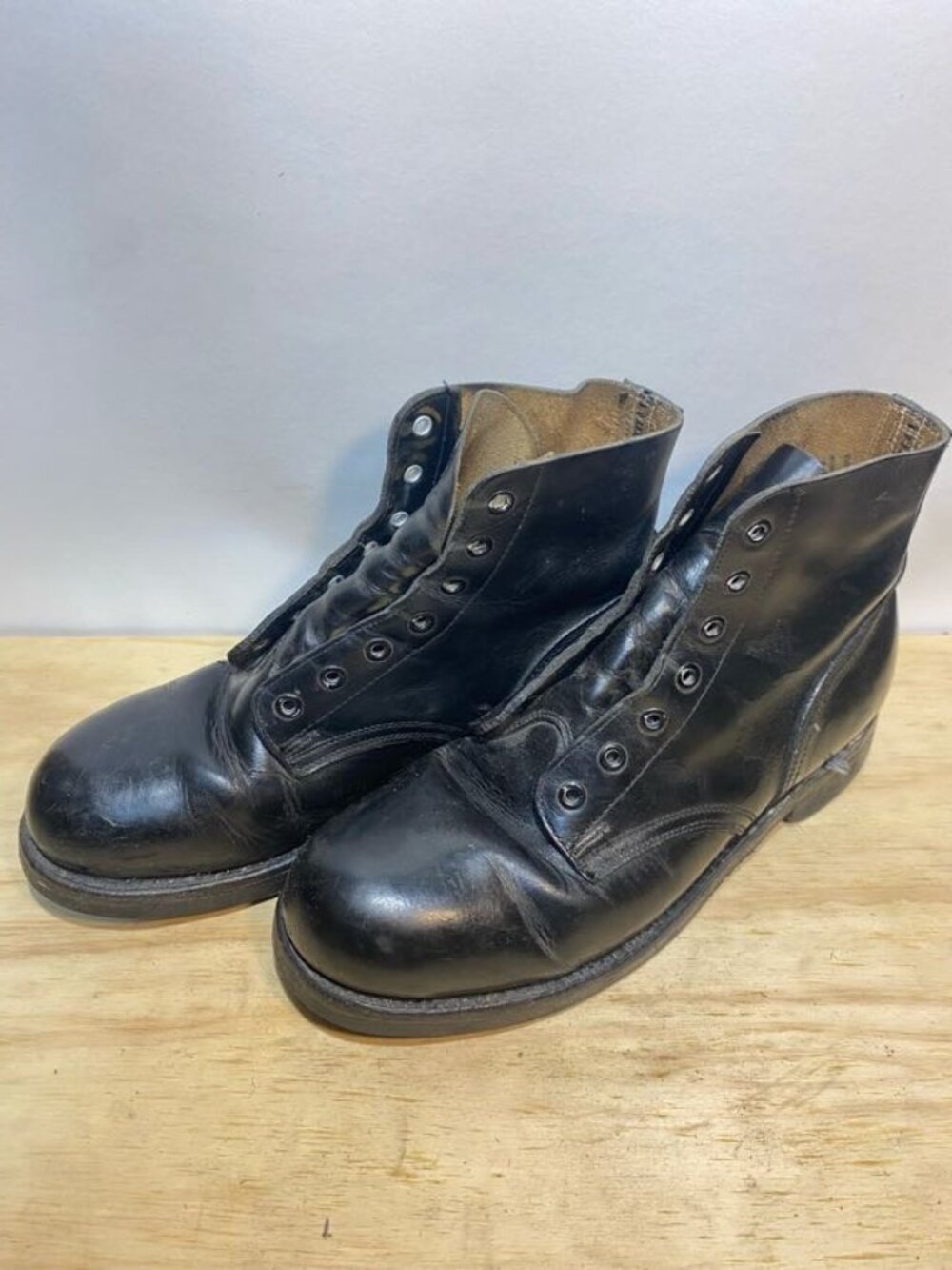 Vintage Canadian Armed Forces Steel Toe Leather Boots Size US 7.5